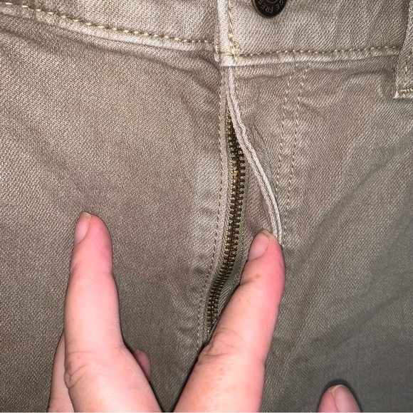 Joe Fresh Olive High Rise Straight Jeans 29 - Picture 9 of 12